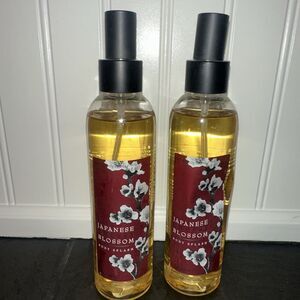 Bath & Body Works Japanese Cherry Blossom Splash / Mist 8oz~Original~2 Bottles